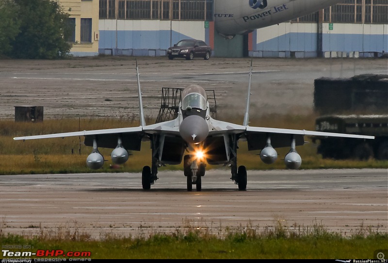 MiG-29 Fulcrum : The balance rests on us-mig29k_buddy_pack_tanks.jpg