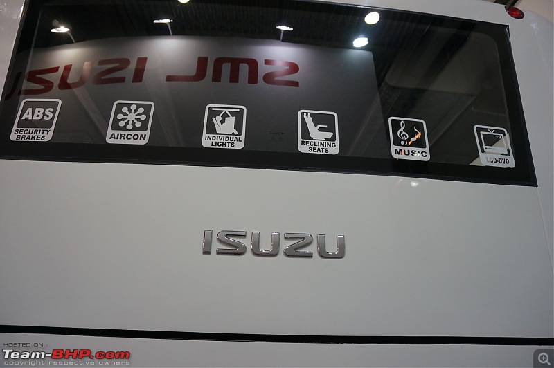 SML Isuzu @ Auto Expo 2016-4.jpg