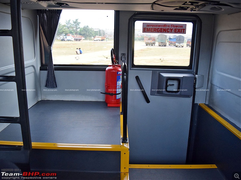 Dreamz: A Sleeper Coach built by MG Bus & Coach-dsc_8384.jpg