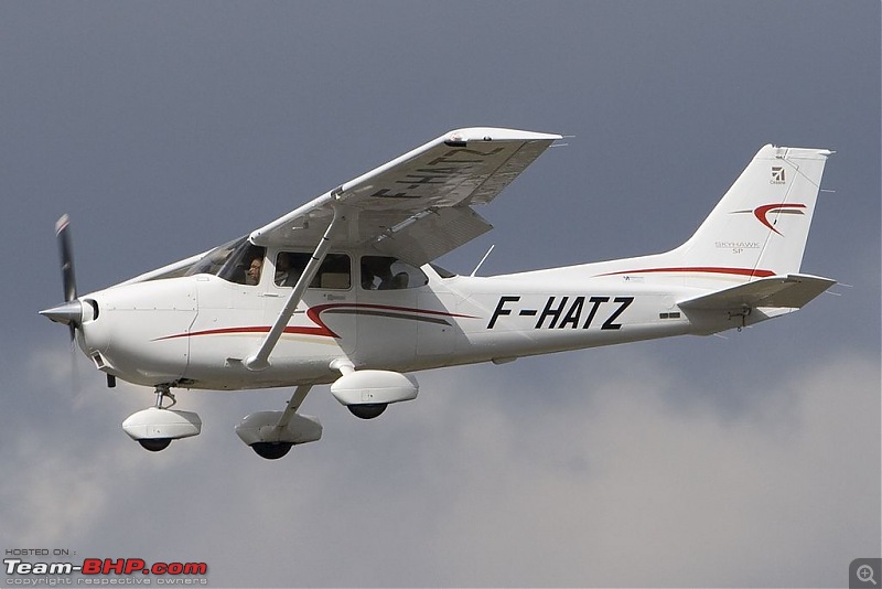 Pre-flight planning & checks for flying single-engine planes-1024pxcessna_172s_skyhawk_sp_private_jp6817606.jpg