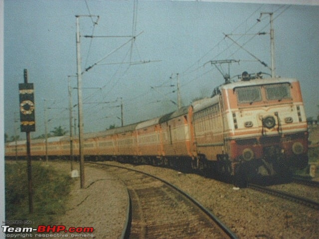 Railway Pics-howrah_raj_wap1_22004.jpg