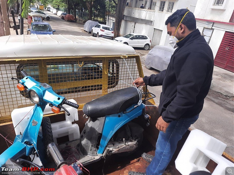 A rare Tata 407 4x4 | 1300 km road trip-l-sujith-tying-them-up.jpg