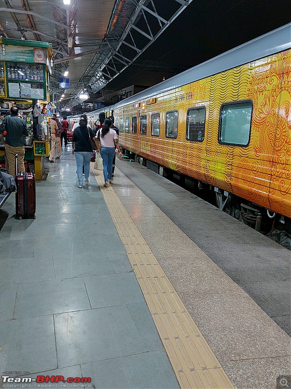 Mumbai Rajdhani Express | Experiencing the King of Western Railway in the Tejas Avatar-tejasrajdhani_brc3.jpg