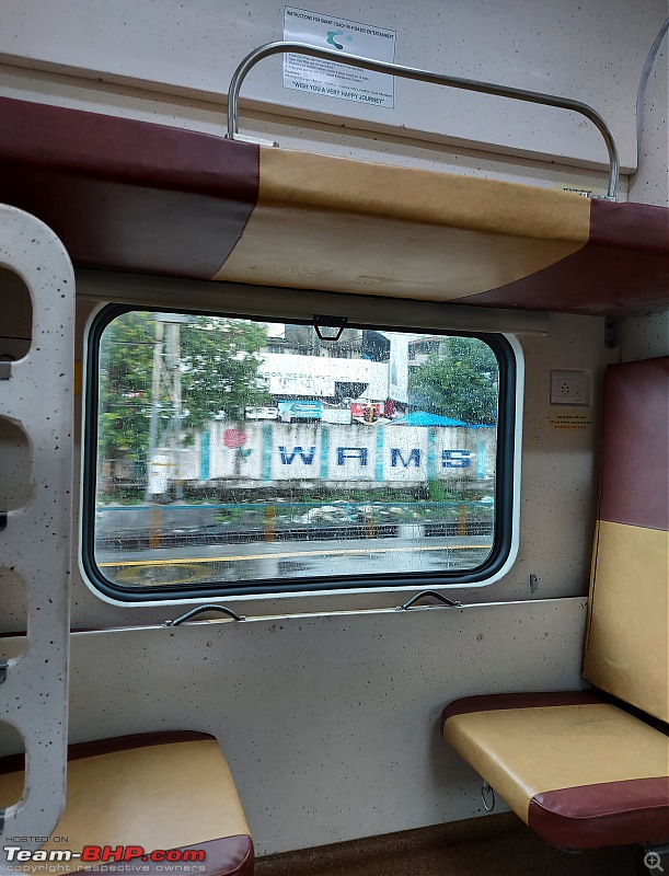 Mumbai Rajdhani Express | Experiencing the King of Western Railway in the Tejas Avatar-tejasrajdhani_sidelower.jpg