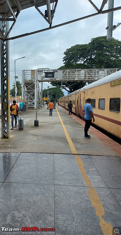 Utkrisht Coaches of Indian Railways | My travel experiences in 2 Trains-yelahanka_3.jpg