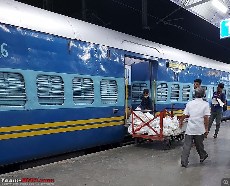 Utkrisht Coaches of Indian Railways | My travel experiences in 2 Trains-22159_rms2.jpg