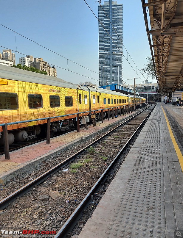Mumbai Rajdhani Express | Experiencing the King of Western Railway in the Tejas Avatar-mumbaicentral_viewfrompf2.jpg