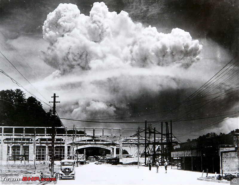 Indian Civil Aviation-atomic_cloud_over_nagasaki_from_koyagijima.jpg