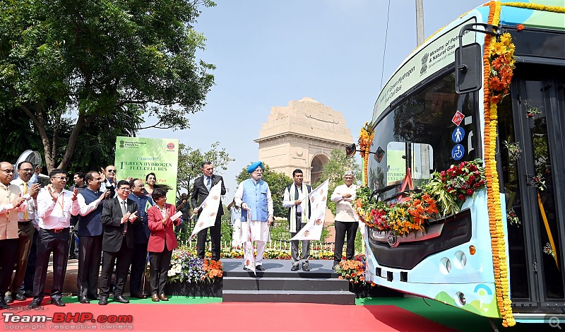 Tata Motors delivers first Hydrogen Fuel Cell bus to Indian Oil Corporation-tata-motors-delivers-firstofitskind-hydrogen-fuel-cell-powered-buses-indian-oil.jpg