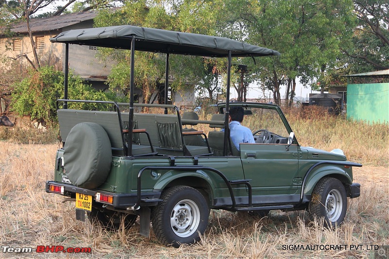 Jungle Safari Vehicles in India-junglesafarivan.jpeg