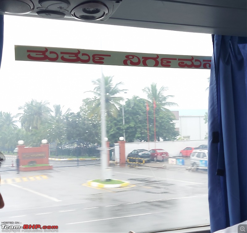 Rare Ride: Chennai to Bengaluru by a KSRTC Scania Metrolink | Reliving a lost experience-scania_passinghyundai.jpg
