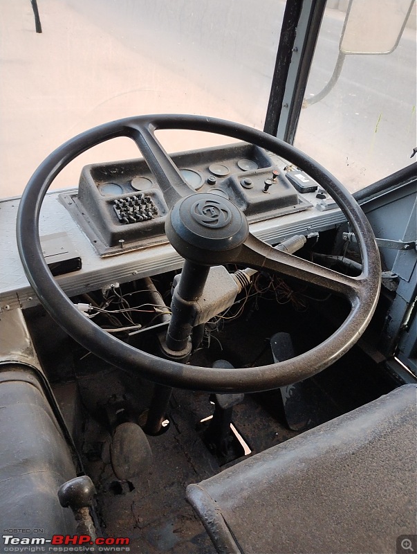 Story of how I got my Heavy Vehicle / Bus Driving License-green-bus-steering-wheel.jpg