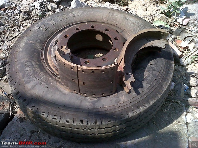 TATA 2515 front wheel service.-9a-brakes-removed.jpg