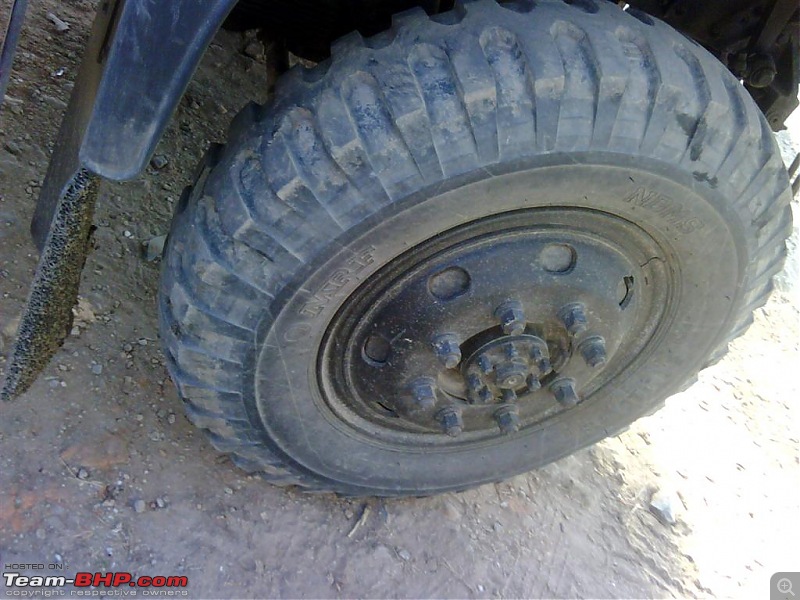 A peek into TATA 1212 turbo 4x4.-11-tyre.jpg