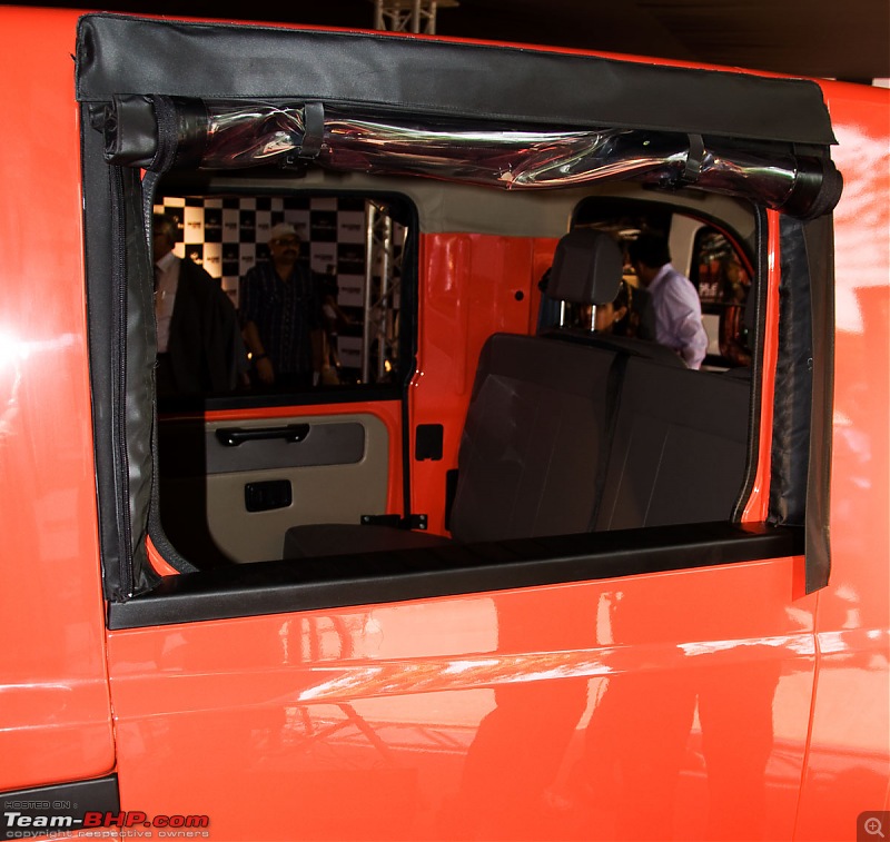 Mahindra Maxximo Mini-Van launched @ Rs. 3.2 lacs-window.jpg