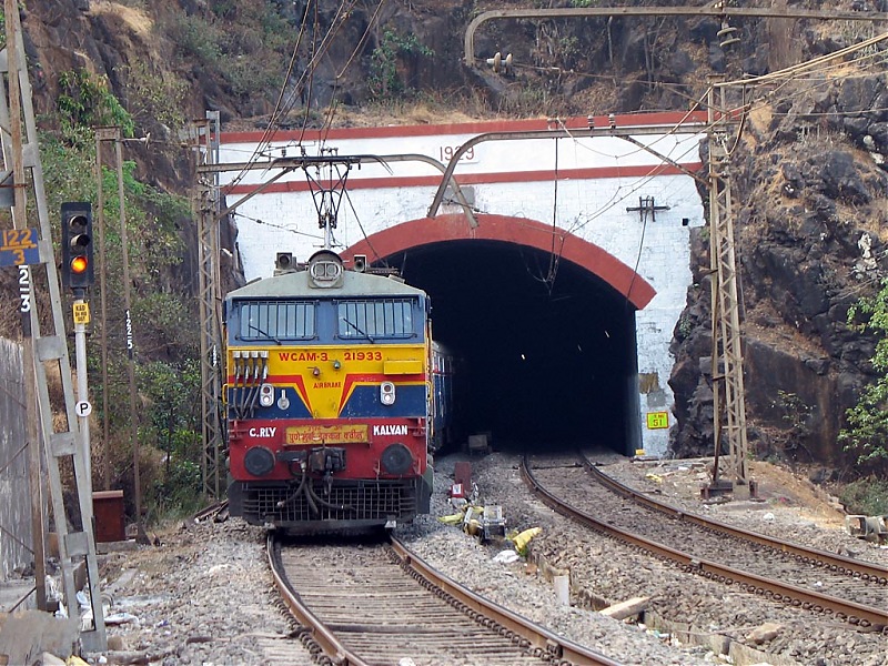 Railway Pics-deccanqueen.jpg