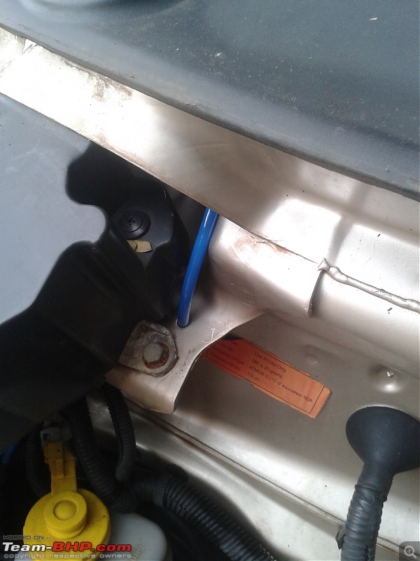 DIY: Replacing the windshield washer pipe (Tata Nano)-20130929_104607.jpg