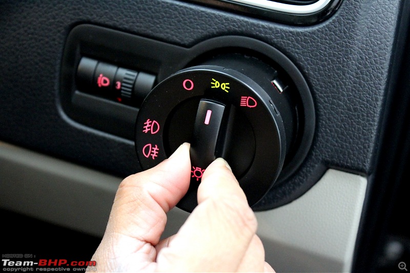 VW Polo DIY: Upgrading cabin light, headlight switch & installing footwell lights-img_6458.jpg