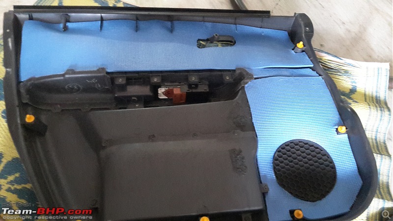 DIY : Damping the swift with yoga mats and making it rattle free-20141011_112939.jpg