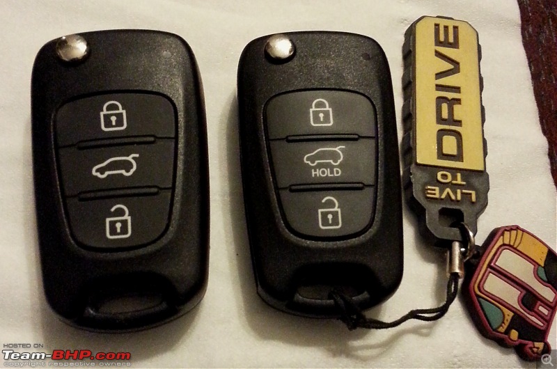 DIY: Replacing the worn-out rubber buttons of a Keyless Entry Remote-20141117_193615.jpg