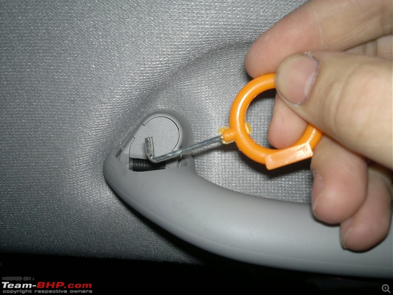VW Polo DIY: Adding dampers to grab handles-remove1.jpg