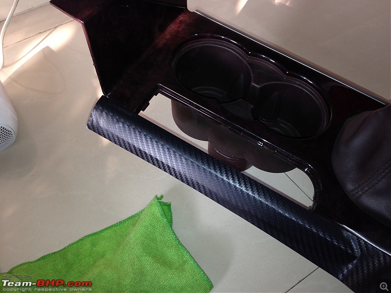 DIY: Carbon fiber vinyl for the dashboard (under 200 INR)-img_0216.jpg