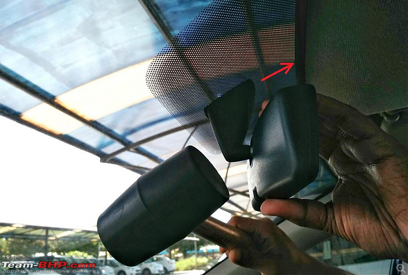 VW Polo DIY: Installing the OE auto-dimming interior mirror-removing-stock.png