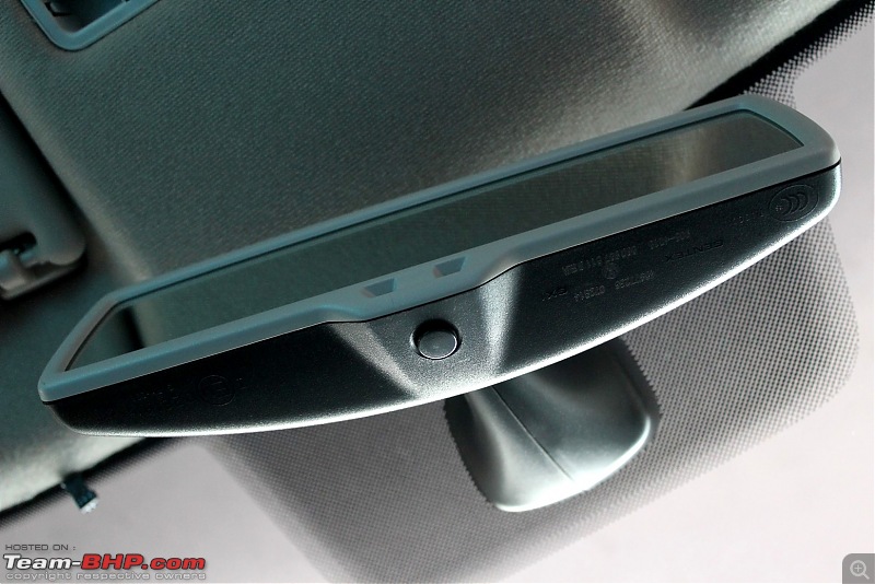 VW Polo DIY: Installing the OE auto-dimming interior mirror-res_3.jpg