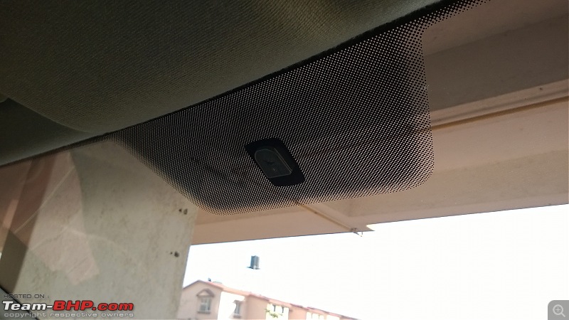 VW Polo DIY: Installing the OE auto-dimming interior mirror-stock-mount.jpg
