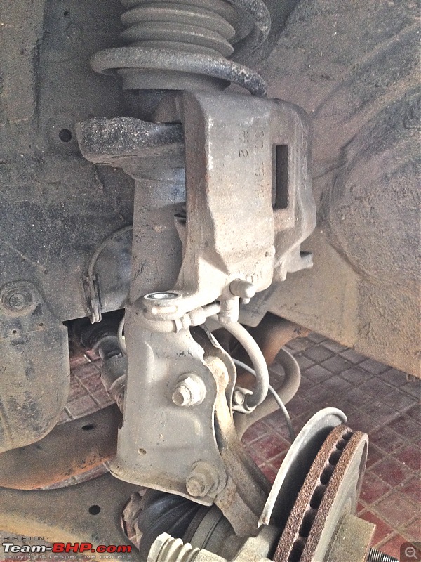 DIY: Honda Civic Brake overhaul (pistons & caliper lubrication)-caliper-hang.jpg