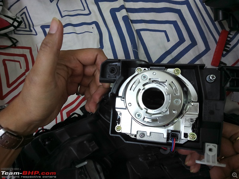 DIY: S-Cross Headlight Upgrade to Morimoto Mini D2S Stage III Bi-Xenons-stock7.jpg