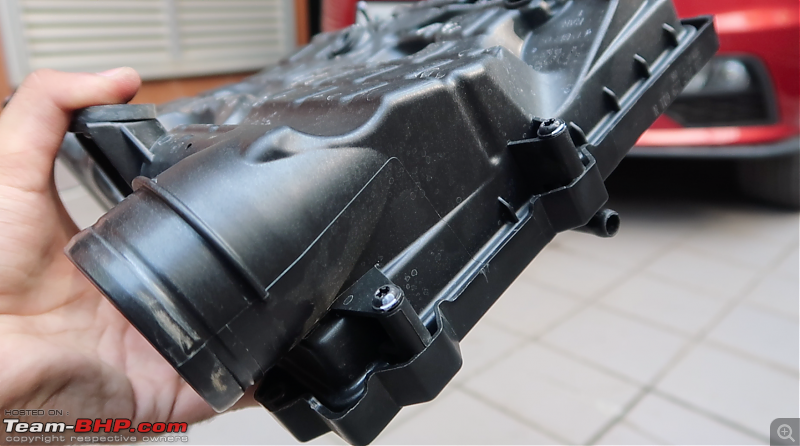 DIY : VW Polo Engine Air Filter Service-factory-torque-mark.png