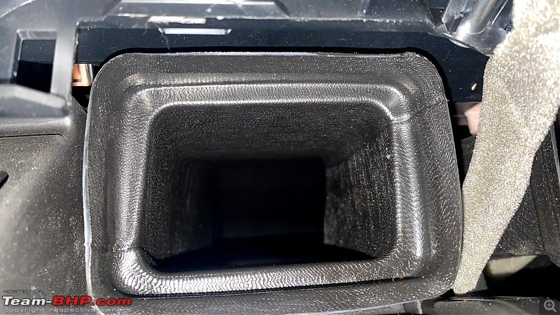 DIY: Stopped the AC vent rattling noise in my Maruti S-Cross-closerlook.jpg