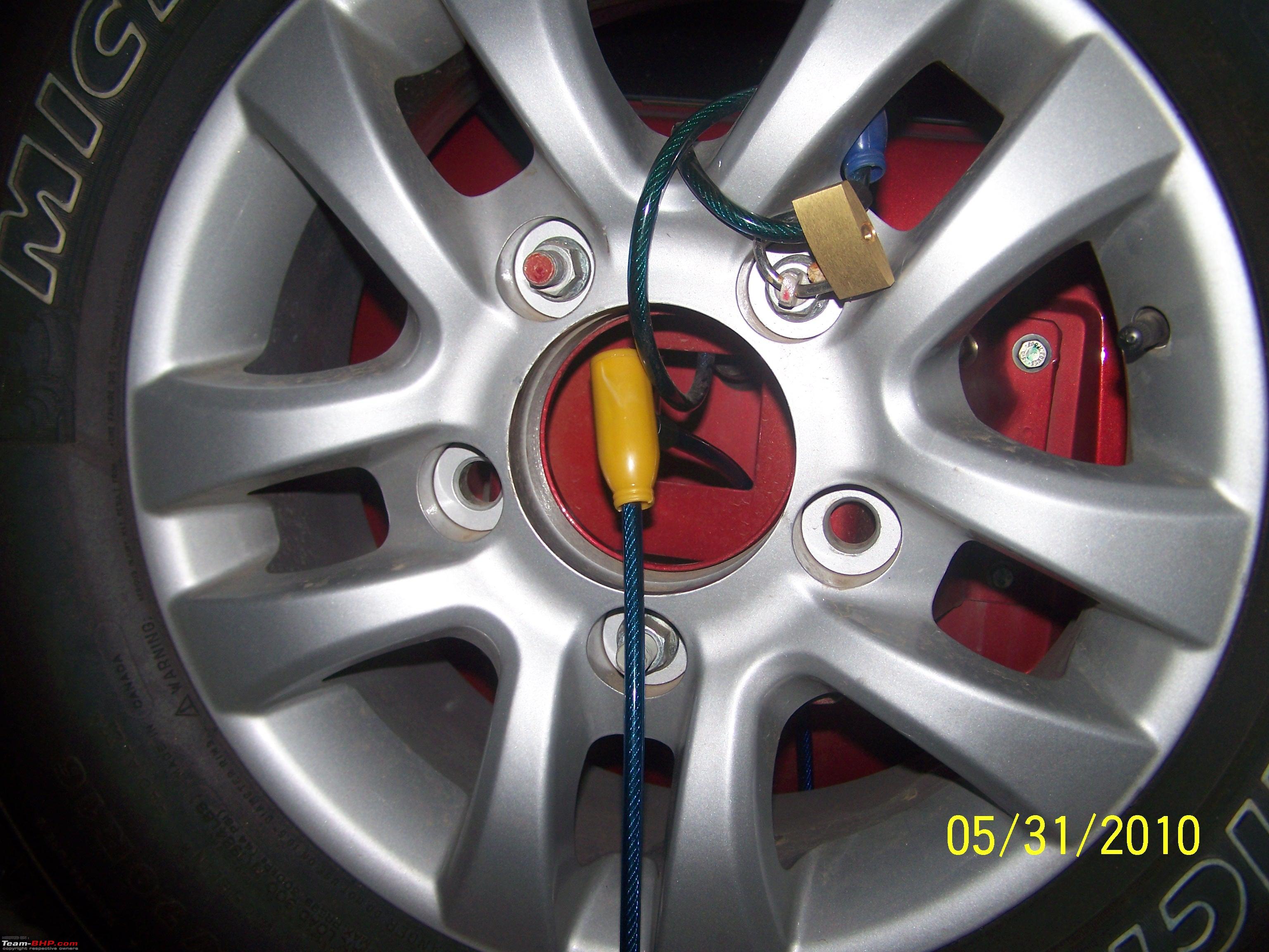 DIY : How to secure a Tata Safari Spare wheel cover from theft-100_5453.