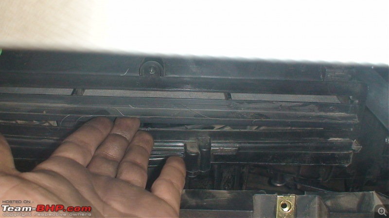 Exhaustive DIY: Cabin AC Filter cleaning of the Ford Figo-12.jpg