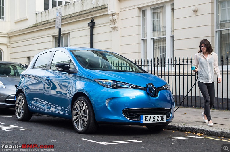 UK: Some used Electric Cars are appreciating in value-renaultzoepluggingin1024x674.jpg