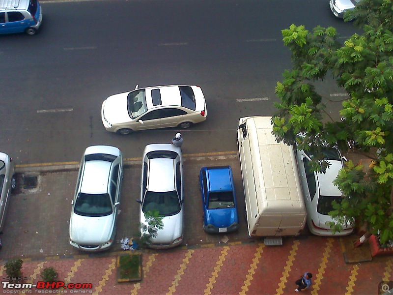 Is anyone driving Reva in realtime traffic?-moto_0135.jpg