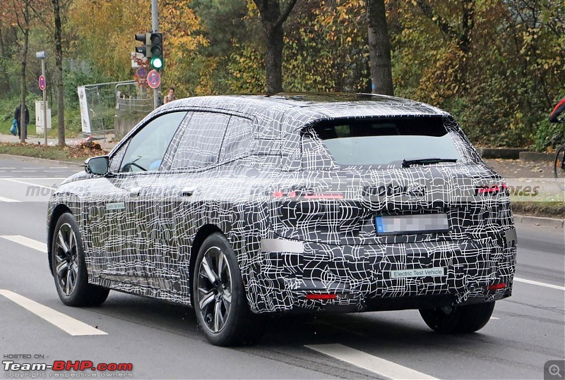 BMW 1-Series Electric to debut in 2021-bmwix2021fotosespia2020726231604922533_12.jpg