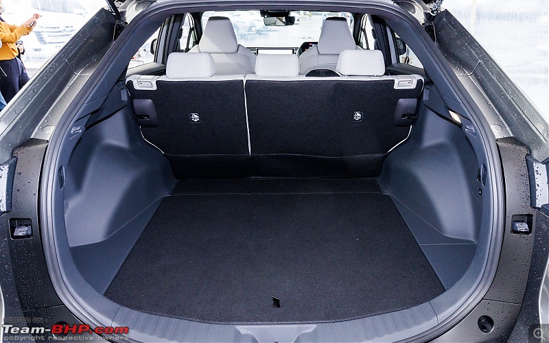 Toyota bZ4X electric SUV concept unveiled-005_o.jpg