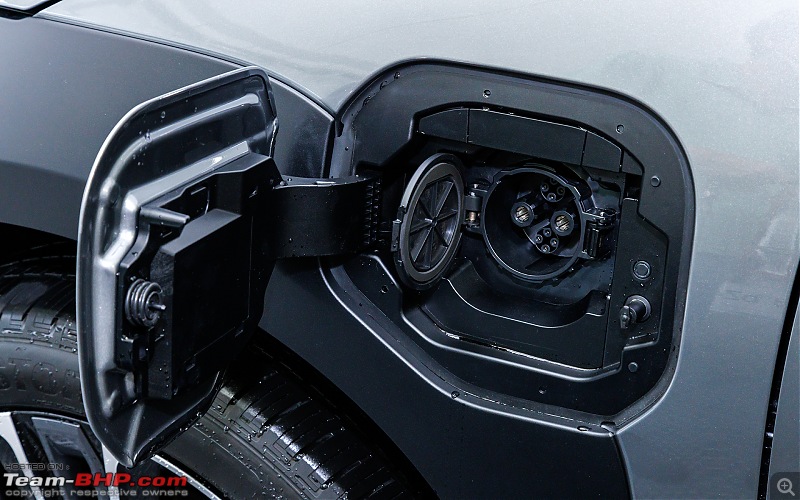 Toyota bZ4X electric SUV concept unveiled-030_o.jpg