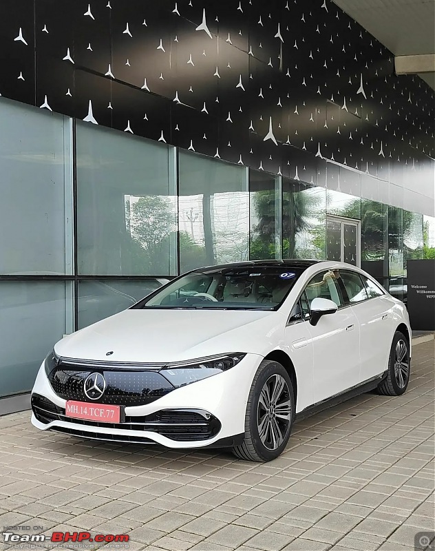 Mercedes-AMG EQS 53 4matic+ Review-smartselect_20220930140129_instagram.jpg