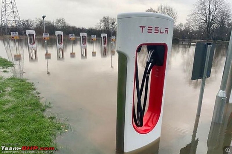 Rheinmetall introduces curb chargers that blend into the landscape-tesla-charger-flooding.jpg