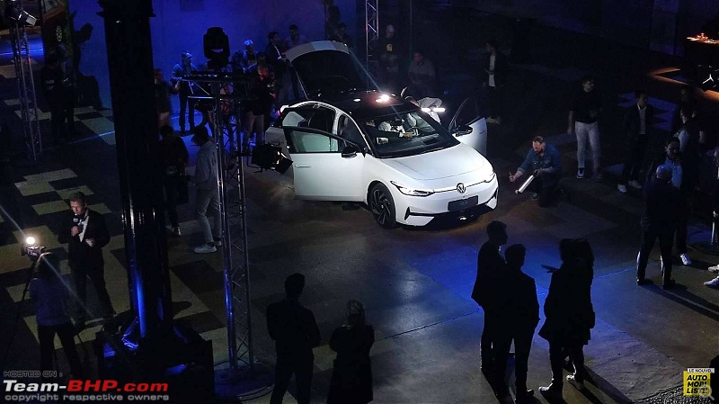 Production-ready Volkswagen ID.7 electric sedan spied ahead of global debut in Q2 2023-342083377_2143172019210741_6291075216487265264_n.jpg