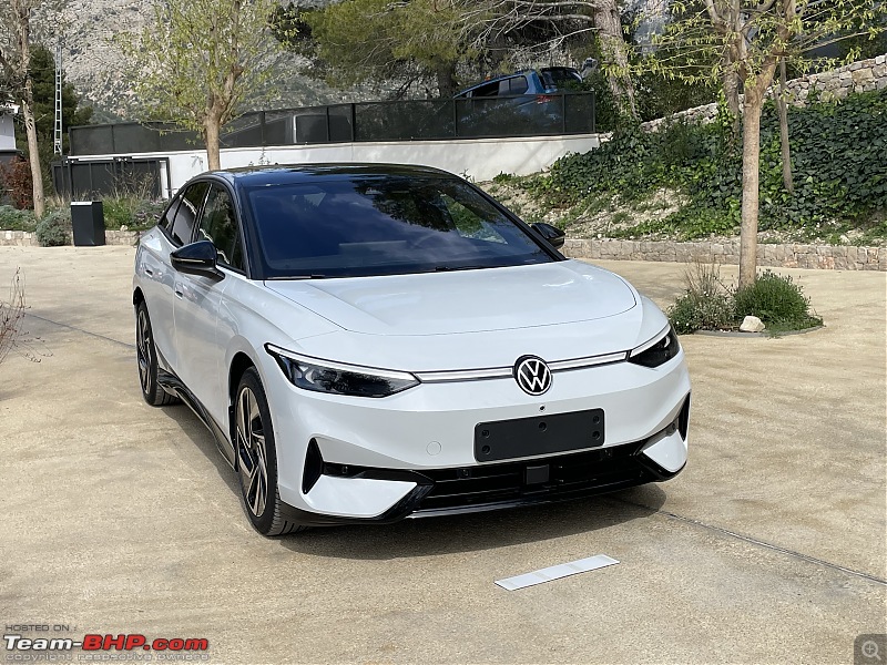Production-ready Volkswagen ID.7 electric sedan spied ahead of global debut in Q2 2023-s0presentationvideovolkswagenid72023753326.jpg