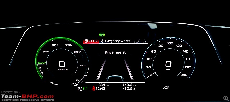 Audi Q8 e-tron Review-2023_audi_q8_etron_25.jpg