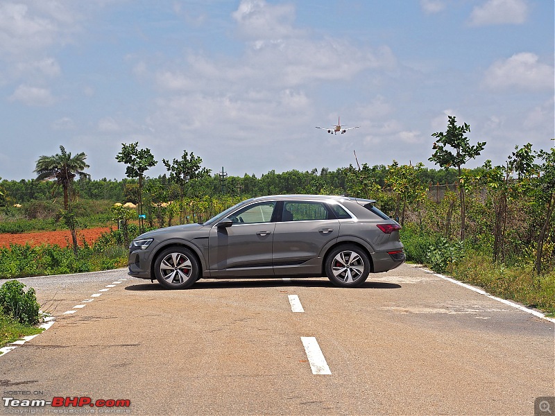 Audi Q8 e-tron Review-2023_audi_q8_etron_03.jpg
