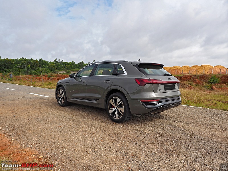 Audi Q8 e-tron Review-2023_audi_q8_etron_06.jpg