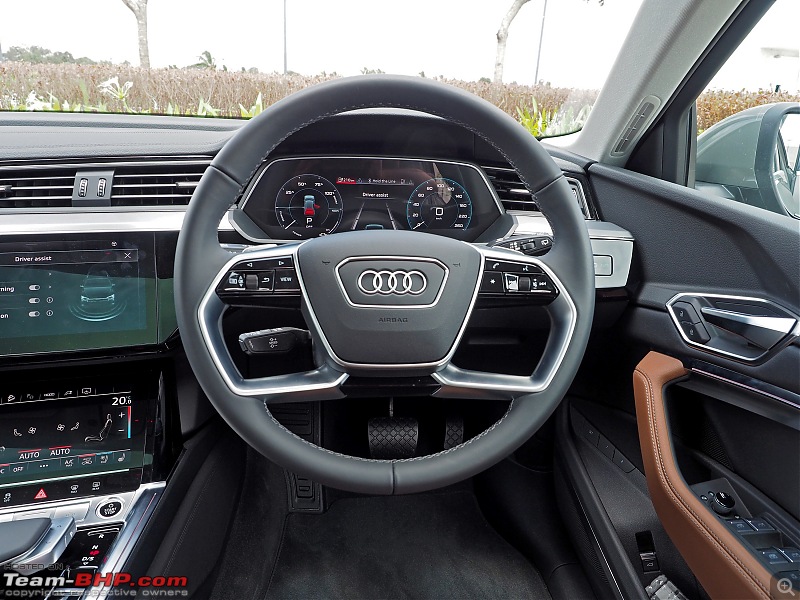 Audi Q8 e-tron Review-2023_audi_q8_etron_03_fr.jpg