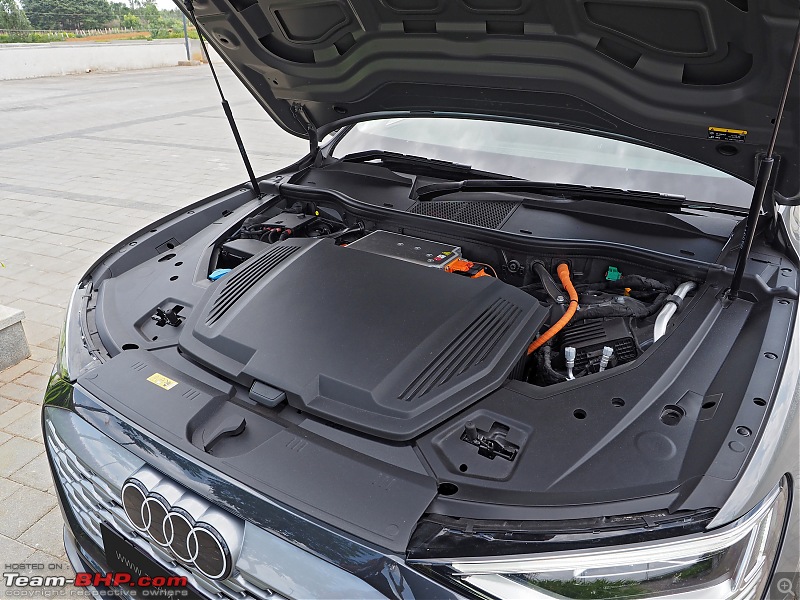 Audi Q8 e-tron Review-2023_audi_q8_etron_01.jpg