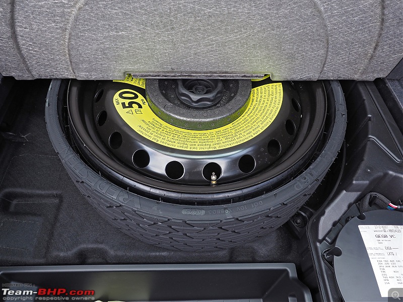 Audi Q8 e-tron Review-2023_audi_q8_etron_12_rear.jpg